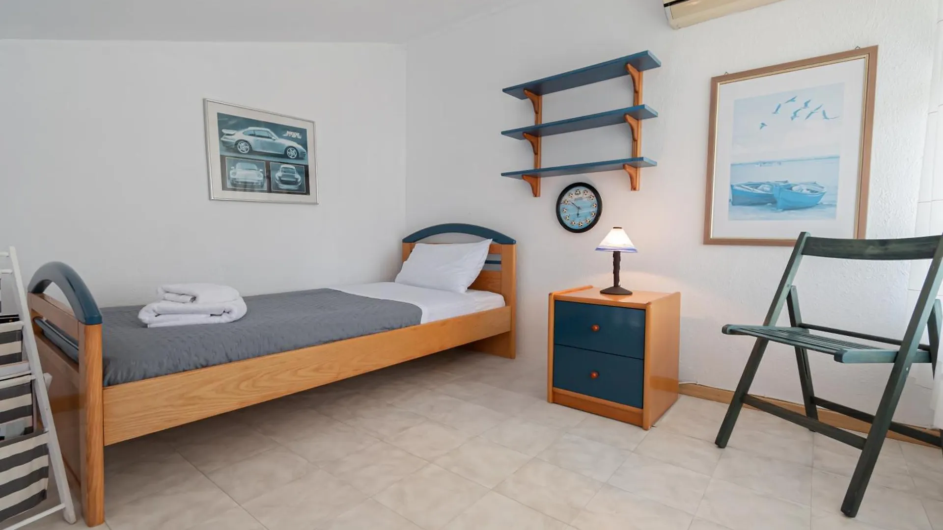 Azure House Pefkochori Βίλα 0*,
